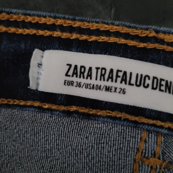 ZARA TRAFALUC | hi-rise shaper skinny stretch denim jeans - Picture 9 of 11